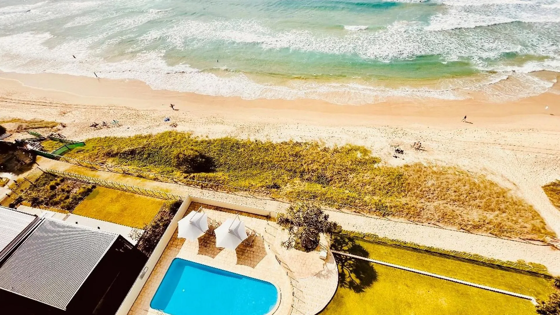 Apartment Wake Up Right On The Beach-Bliss Gold Coast