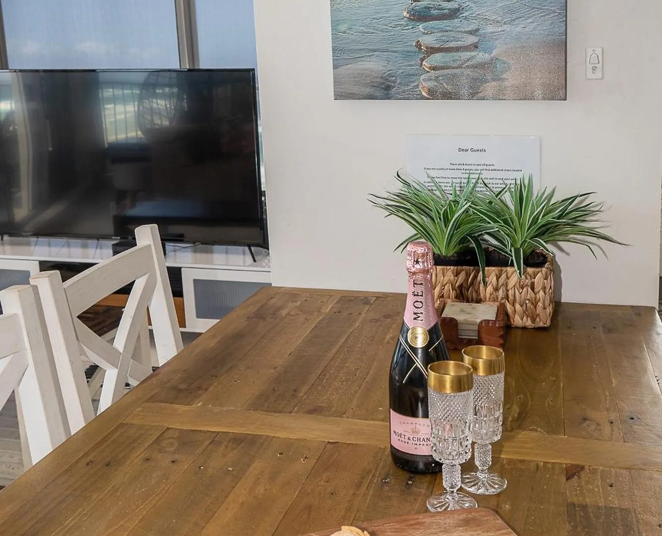 Wake Up Right On The Beach-Bliss Gold Coast Apartment