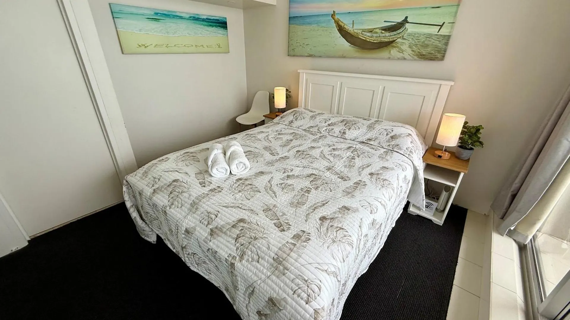 Wake Up Right On The Beach-Bliss Gold Coast Australia